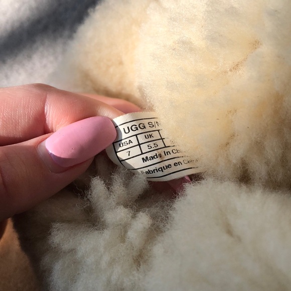 Brown One Button UGGS - Picture 4 of 4